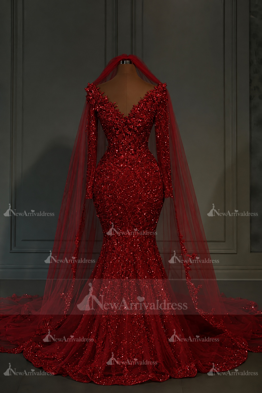 Gorgeous Long Sleeves Mermaid Wedding Gowns Glitter Sequins Garden Bridal Dresses