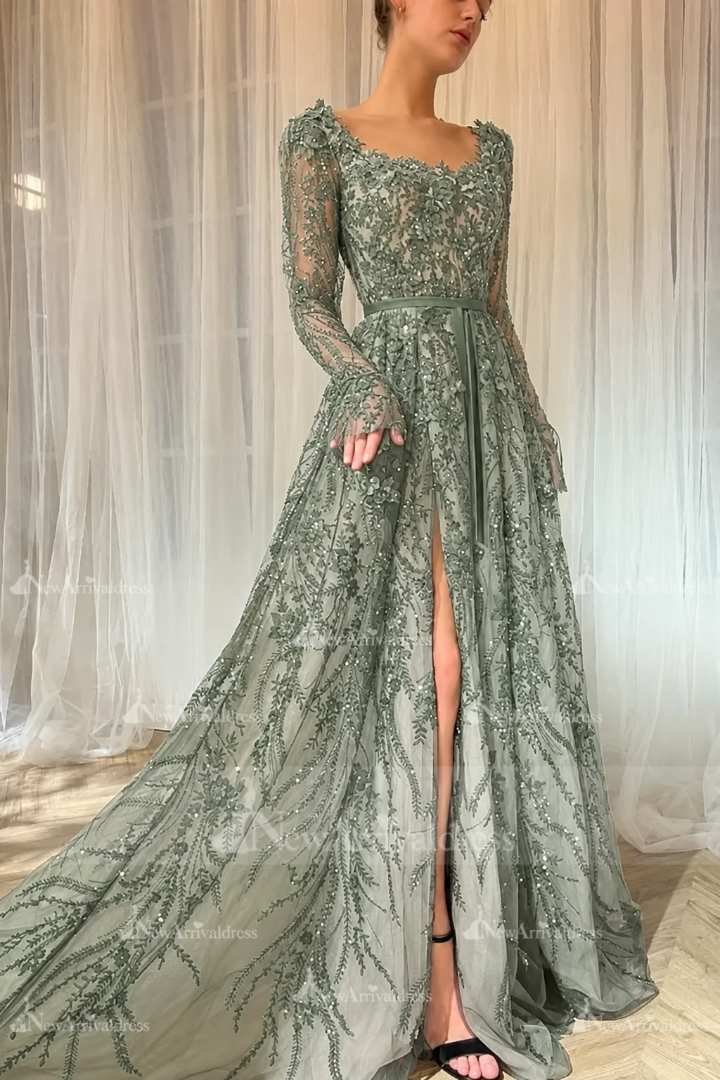 Elegant Black Sequins Aline Evening Dress with Sleeves