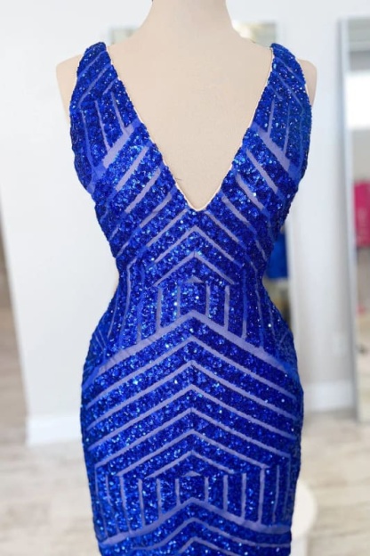 Sparkly White Sequins V-Neck Tight Homecoming Dress