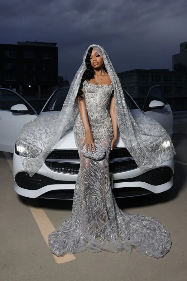 Stunning Silver Sleeveless Beadings Mermaid Prom Dress Long with Veil