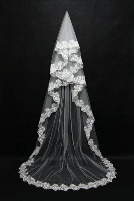Two Tiered Veil for Bridal Wedding Veils With Lace