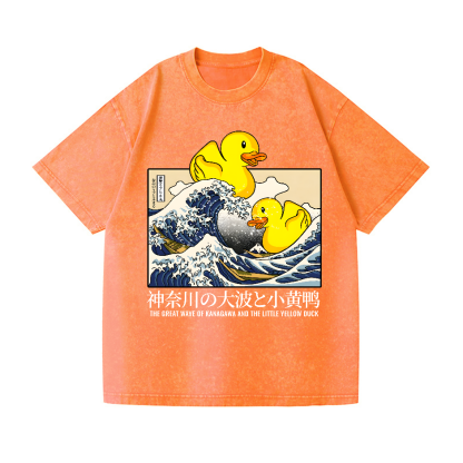 Great Wave Katsushika Hokusai Duck Vintage Wash Japanese Design T-Shirt