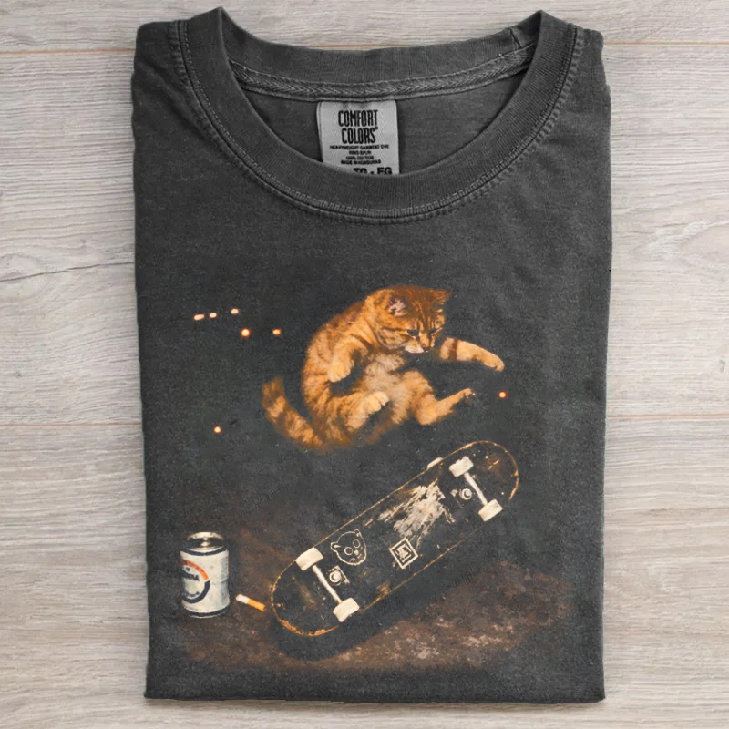 Skateboarding Cat Graphic T-shirt