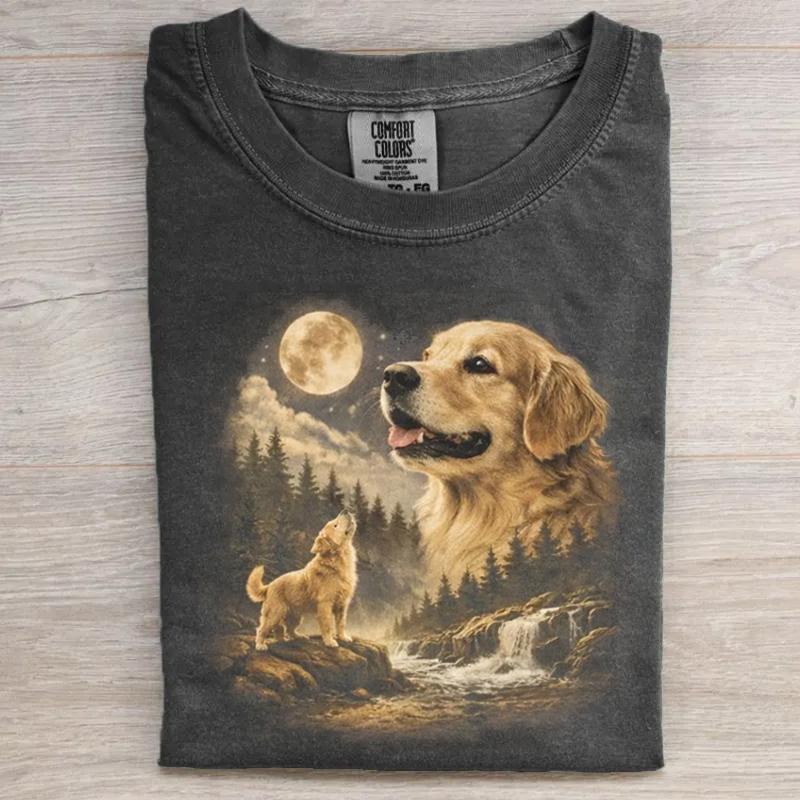Golden Retriever Howling to the Moon T-shirt