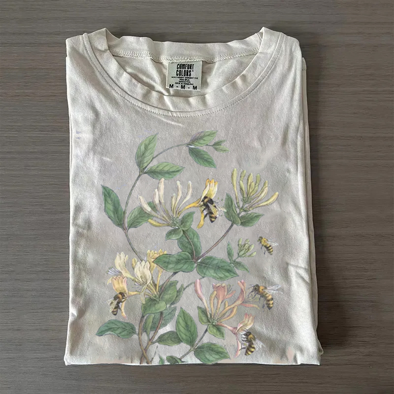 Vintage Honeysuckle Flower Bee 90s Graphic T-shirt