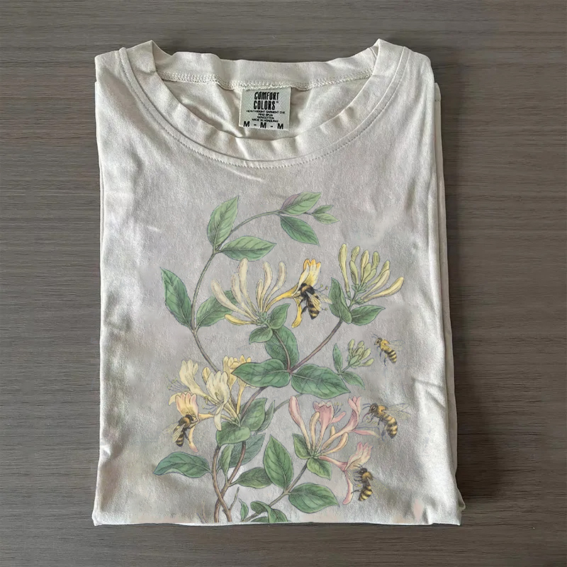 Vintage Honeysuckle Flower Bee 90s Graphic T-shirt