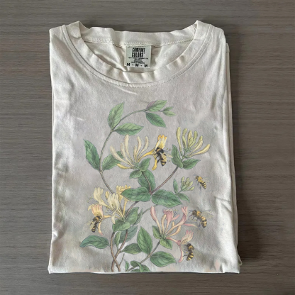 Vintage Honeysuckle Flower Bee 90s Graphic T-shirt