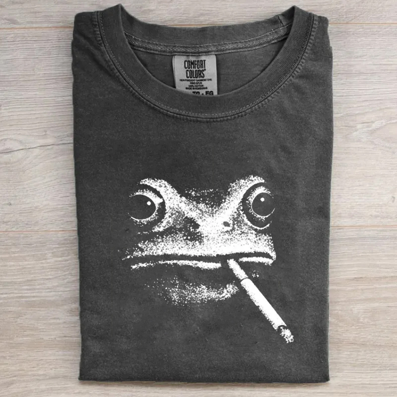 Vintage Smoking Frog T-shirt
