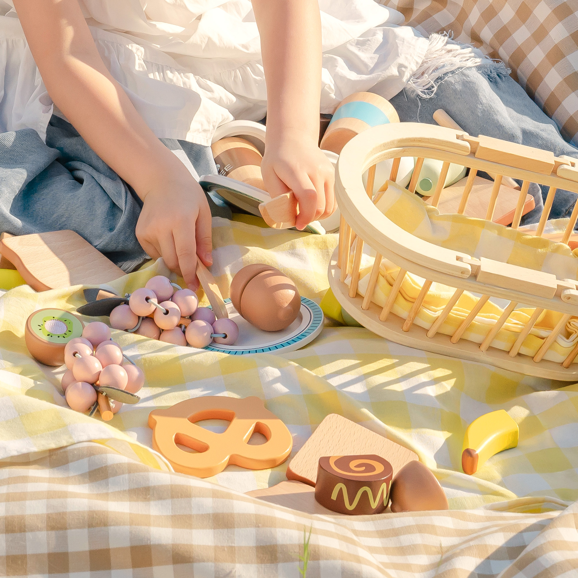 ROBUD Kinder-Picknick-Spiel-Lebensmittelset aus Holz