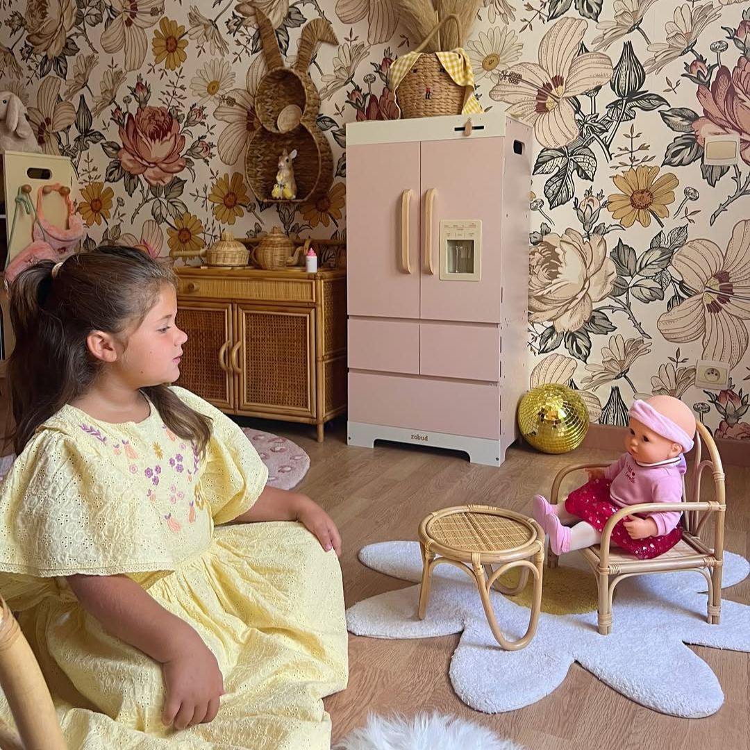 ROBUD Rosa Kühlschrank aus Holz