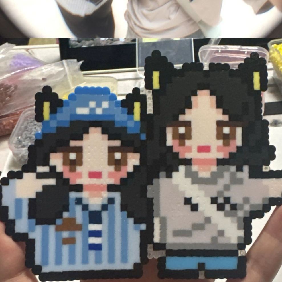 Gepersonaliseerde Sleutelhanger Met Foto En Pixelkralenkunst, Ideaal Als Cadeau.