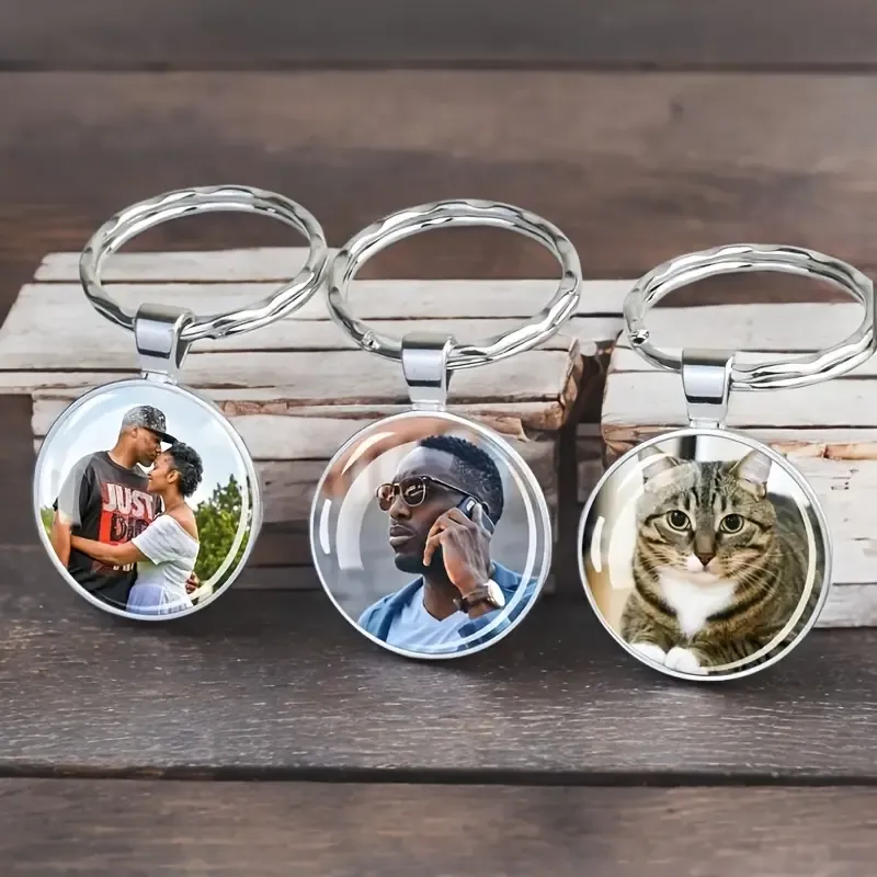Personalized Photo Keychain - Unique Gift with Your Favorite Image For Family Friends