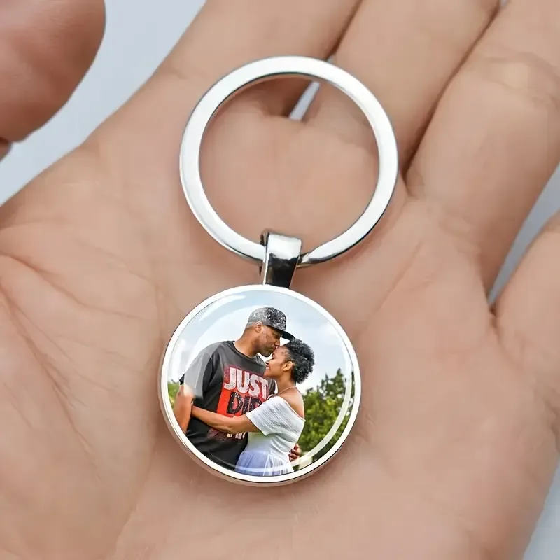Personalized Photo Keychain - Unique Gift with Your Favorite Image For Family Friends