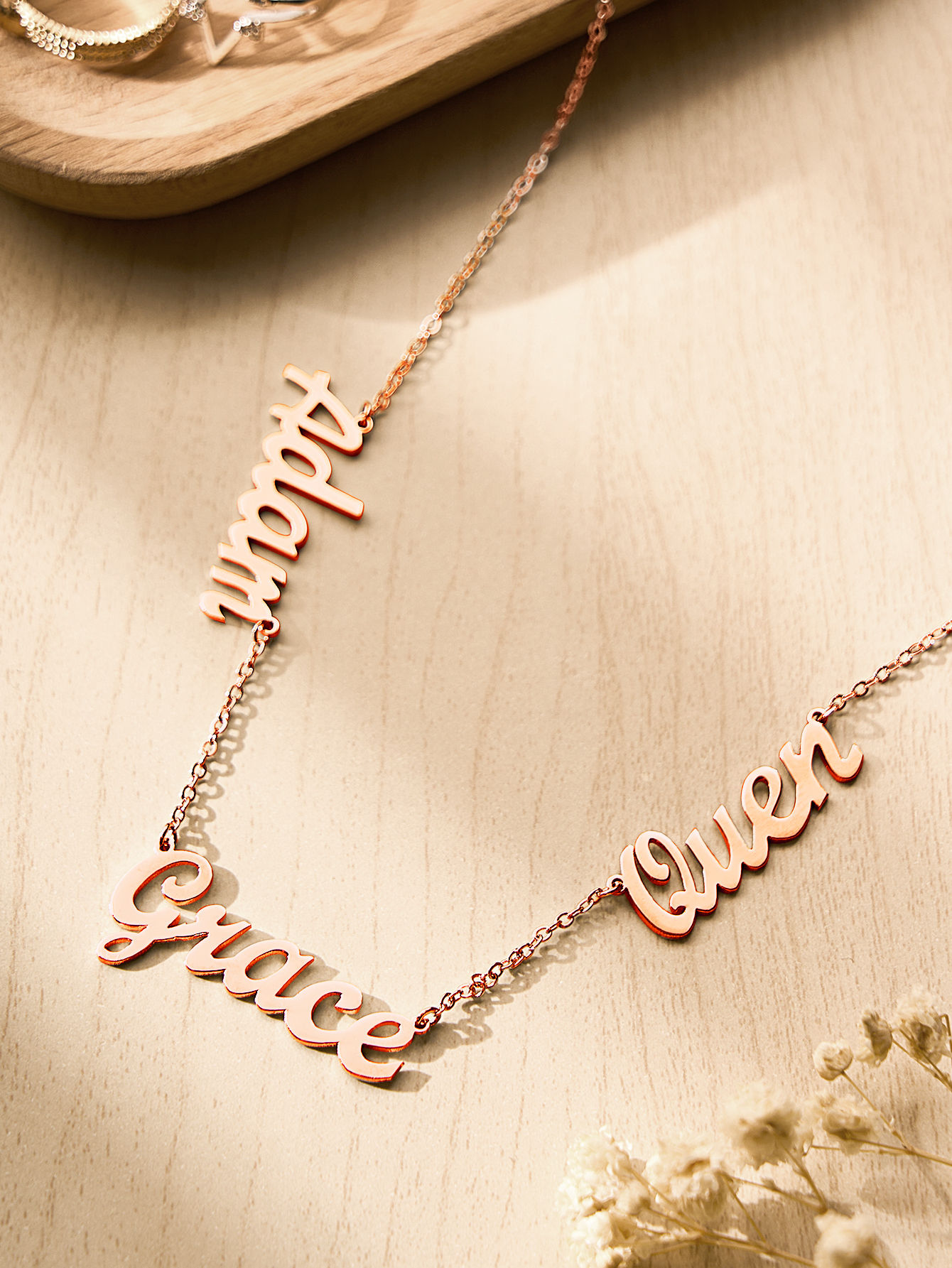 Custom Multi-Name Necklace, Personalized Nameplate Necklace for Family, Friends & Couples
