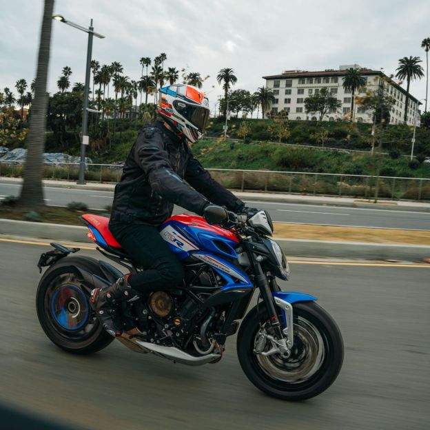 Motocyklová helma Shoei X-Fifteen Proxy s integrálním profilem