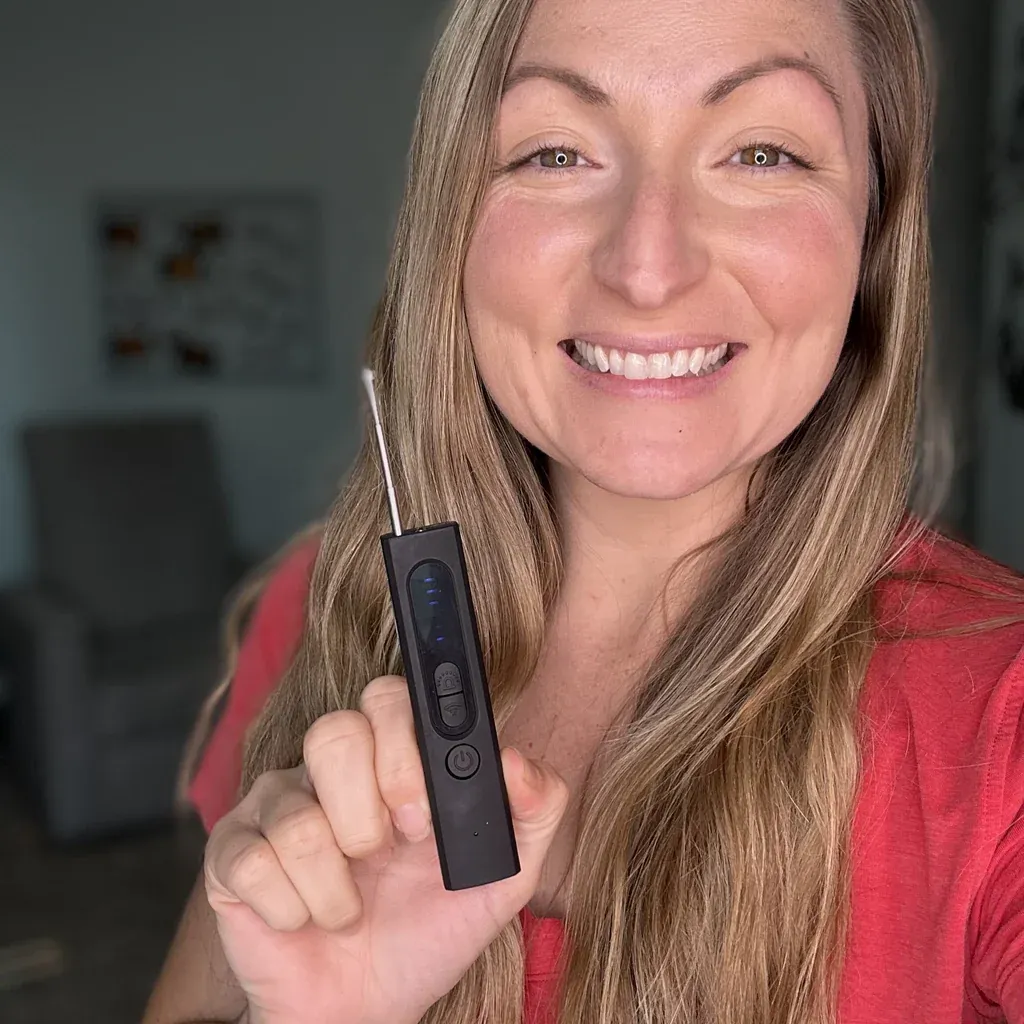 Hidden Camera Detector (Military grade, With built in RF and GPS tracking detection)