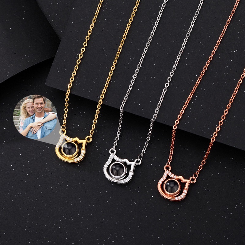 Colgante Proyector con Foto Personalizada – Joyería Única para Amantes de los Gatos