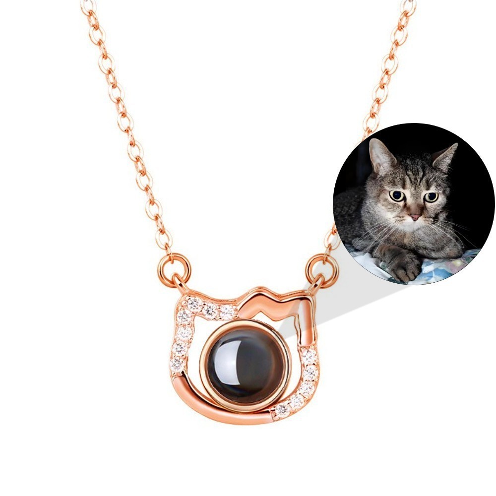 Colgante Proyector con Foto Personalizada – Joyería Única para Amantes de los Gatos