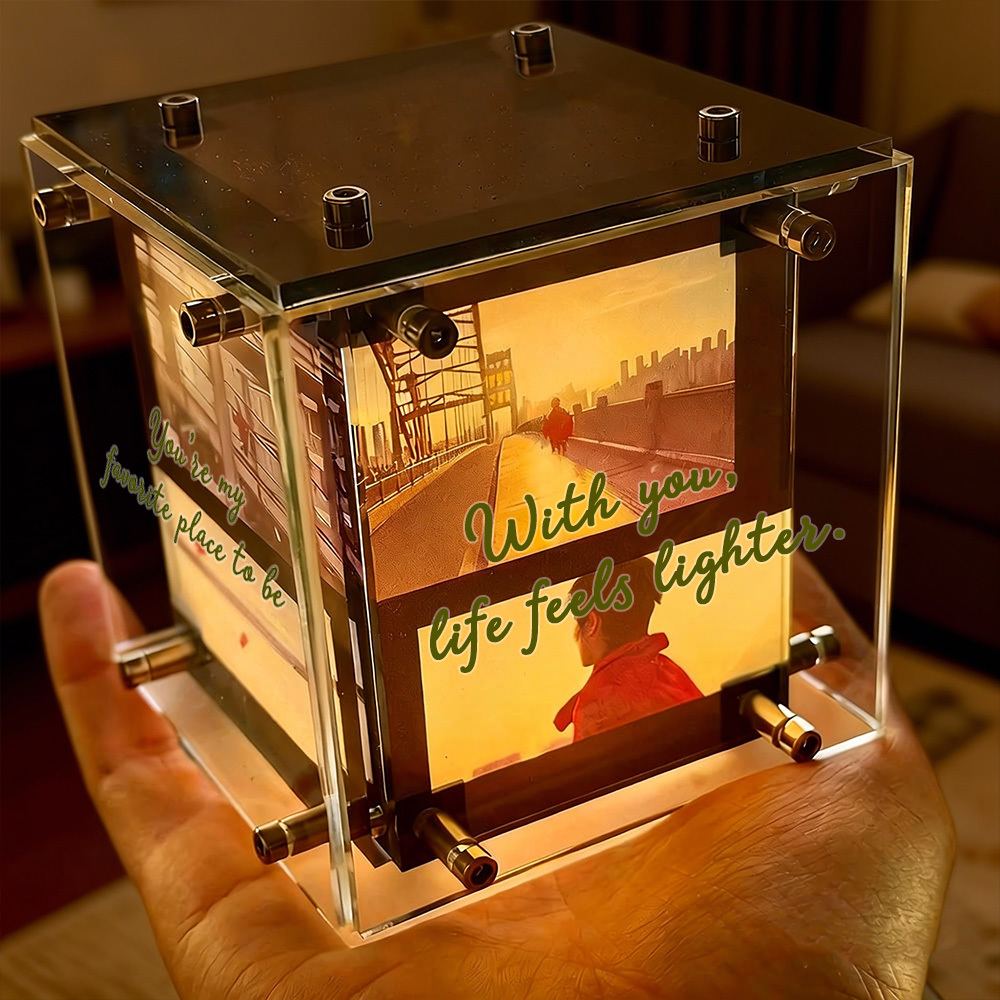 Lámpara Nocturna Personalizada en Cubo con Foto – Luz de Recuerdos Iluminada para Parejas, Familias y Momentos Especiales