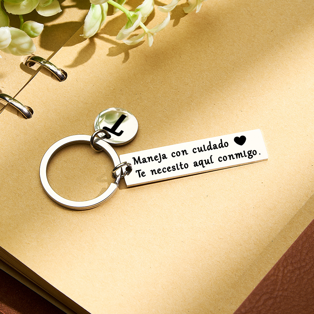 Llavero Personalizado Con Iniciales De Drive Safe, Regalo Para Novio. Te Necesito Aquí Conmigo.