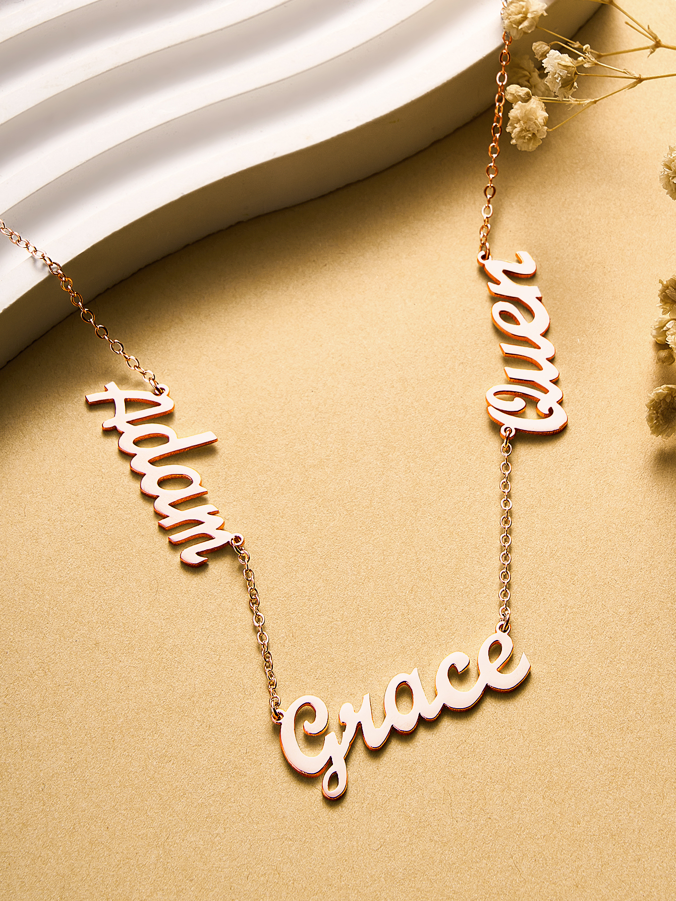 Custom Multi-Name Necklace, Personalized Nameplate Necklace for Family, Friends & Couples