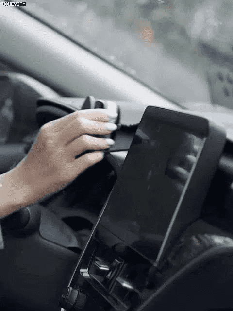😍New strong magnetic car phone holder. Folds in one second, saving space ✅ Sturdy and leaves no marks; experienced drivers are already using it.