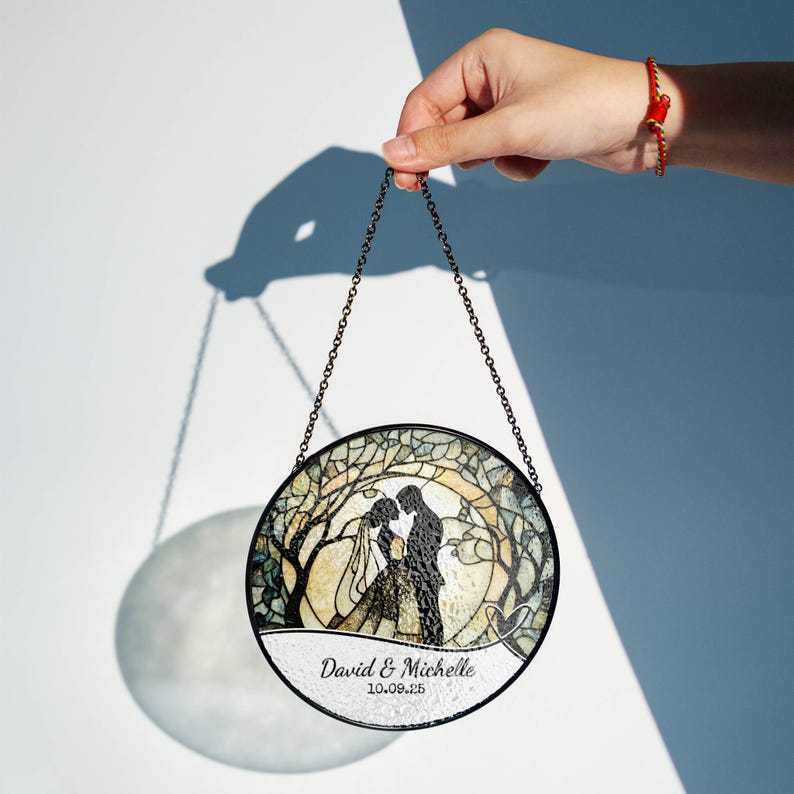 Apanhador De Sol De Vitral Personalizado Para Casamento – Nome E Data Personalizados Para Pendurar Na Janela, Presente Para Casais Sr. E Sra.
