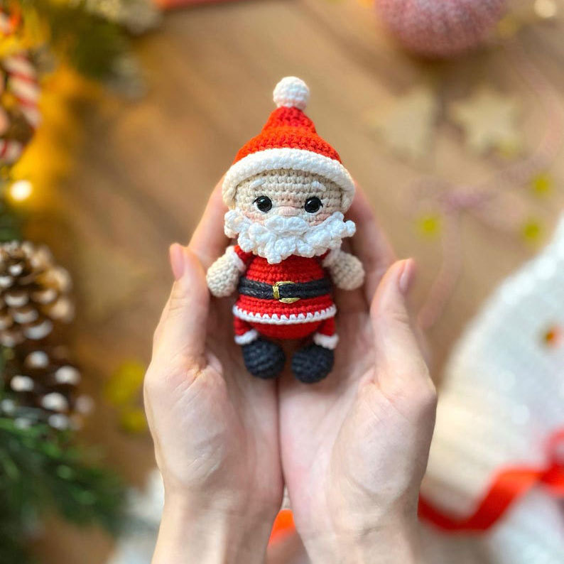 Bonecos de Crochê de Natal Feitos à Mão – Presente Festivo e Decoração de Natal