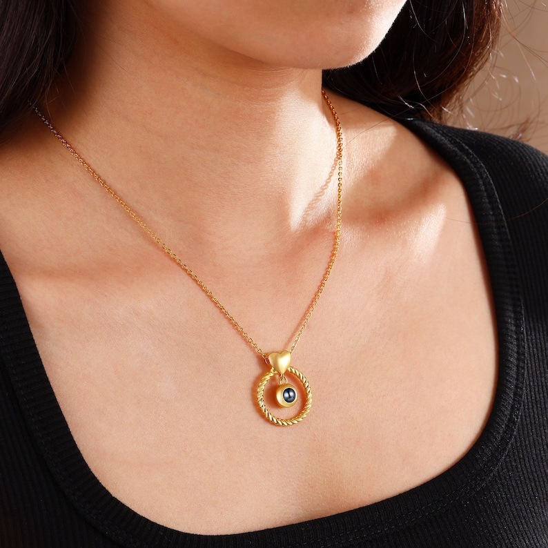 Colar Com Projeção De Fotos Personalizada, Joia Memorial Com Foto De Família Ou Animal De Estimação, Presente De Casamento, Aniversário Ou Formatura Para Ela. - CustWitPT