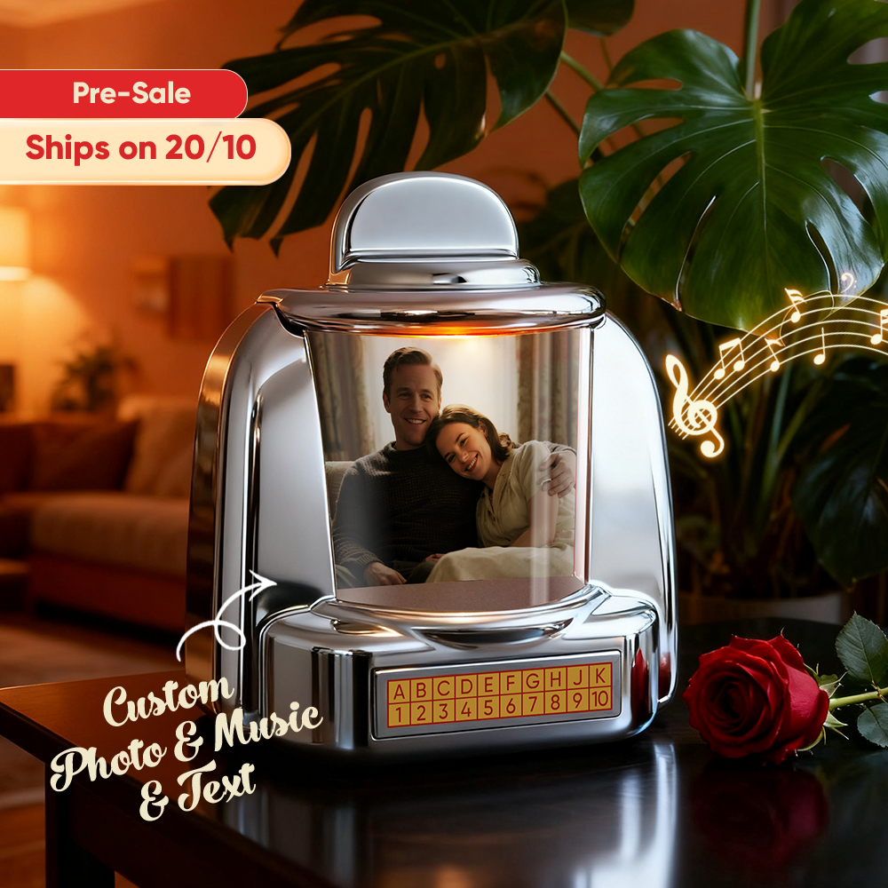 (Pre-Sale, Ships on 20/10)Custom Jukebox Retro Speaker – Personalized Photo,Names & Date Music Mini Player with Radio | Vintage Tabletop Home Decor Nostalgic Gift