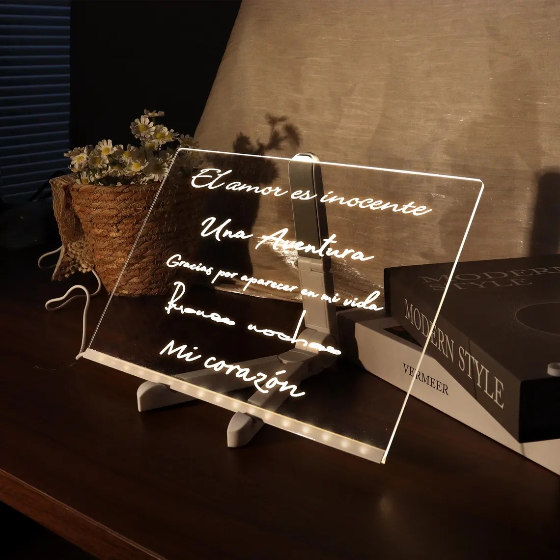 LED Schreibtafel Nachtlicht – Leuchtende Acryltafel mit 7 Farbstiften & USB