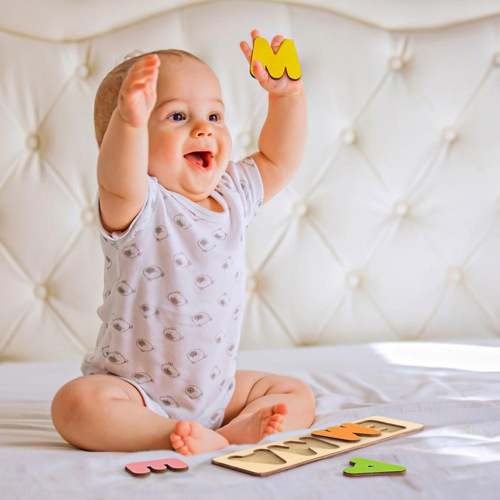 Personalisiertes Namenspuzzle Aus Holz Für Kleinkinder Mit Steckverbindungen - CustWitDE