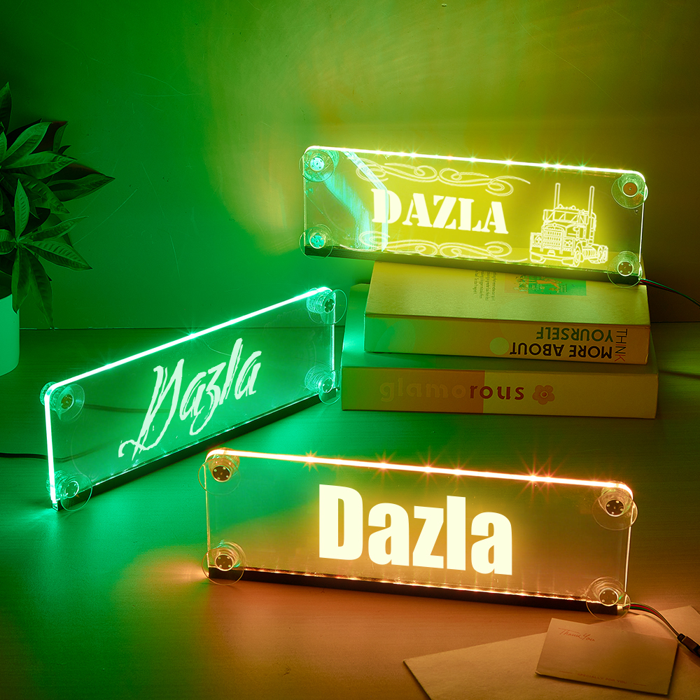 LED Namensschild für die Auto-Inneneinrichtung – Personalisiert & RGB-beleuchtet