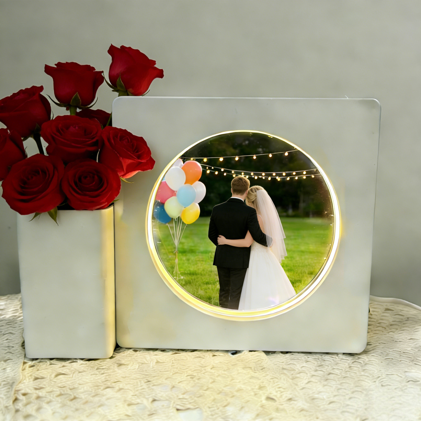 Custom Photo & Text Acrylic Pen Holder Lamp – Romantic Desk Light, Valentine’s Day Gift, Multi-Purpose for Office, Kids, or Couples
