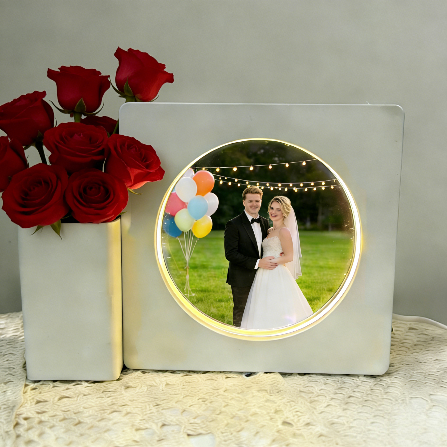 Custom Photo & Text Acrylic Pen Holder Lamp – Romantic Desk Light, Valentine’s Day Gift, Multi-Purpose for Office, Kids, or Couples