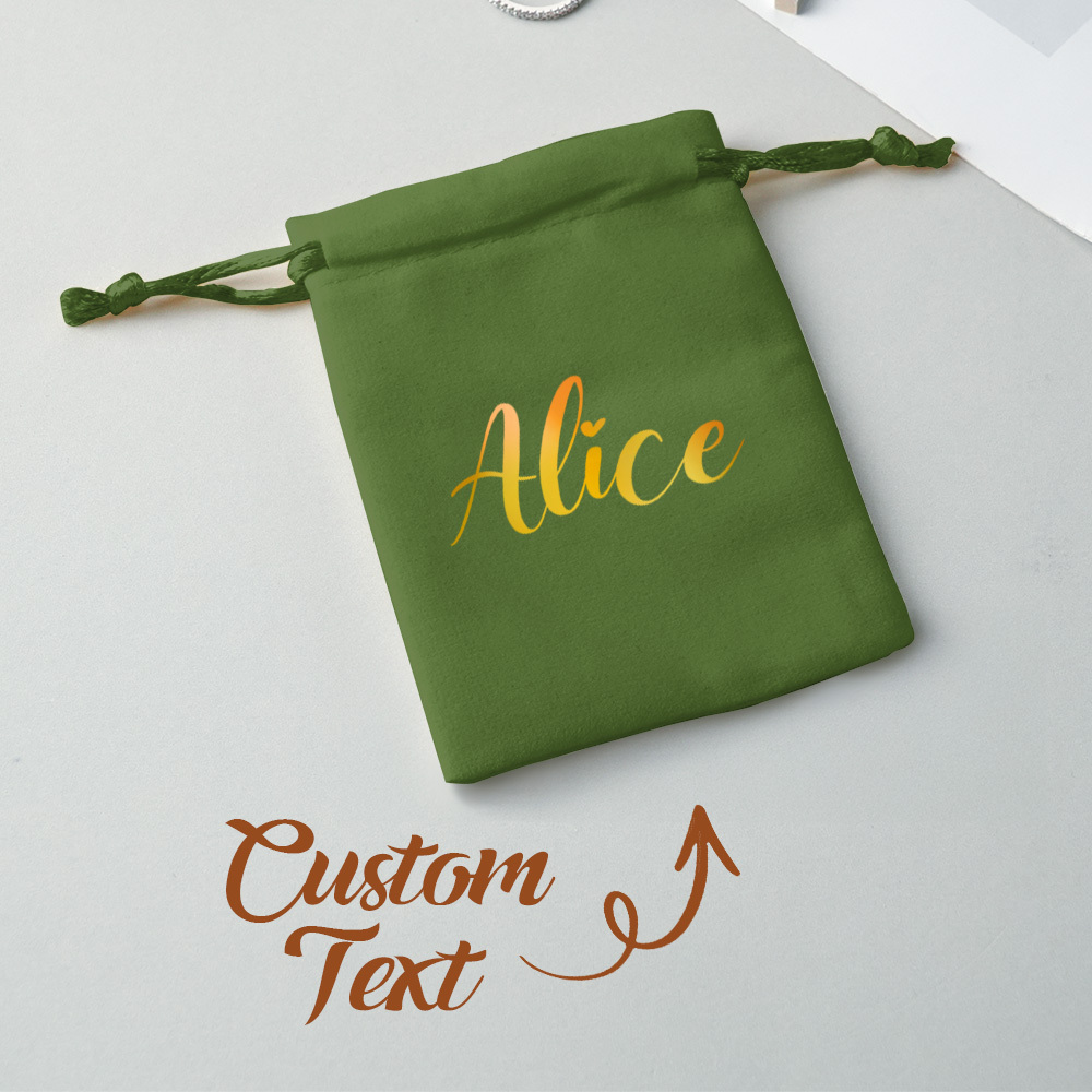 Sac en velours avec nom personnalisé 7*9cm