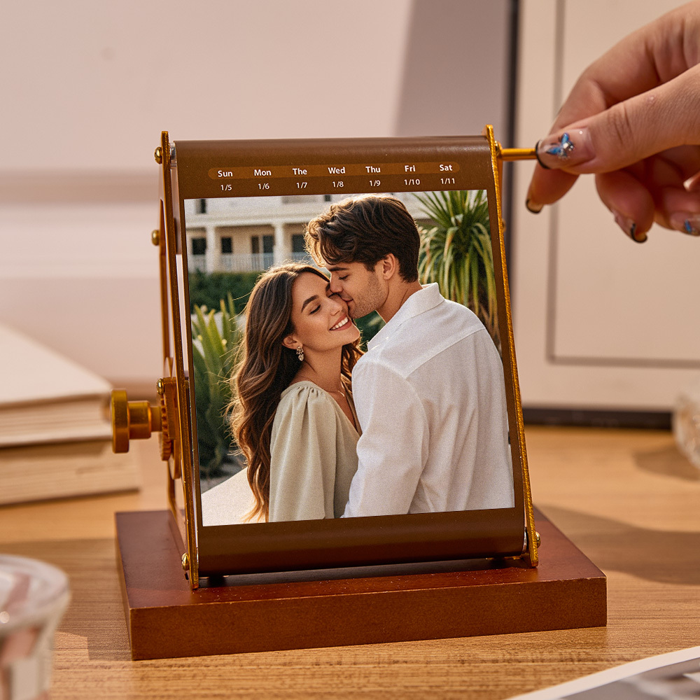 Custom Photo Hand-Crank Mechanical Calendar