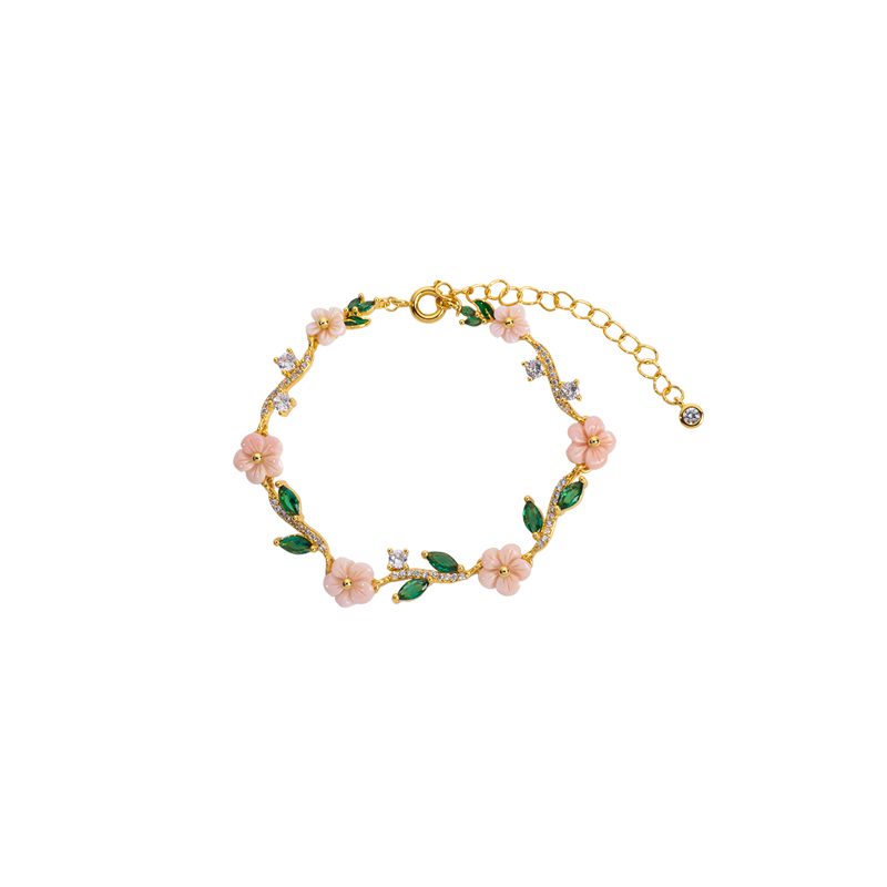 Summer Charm Bracelet - Stylish Seashell Design