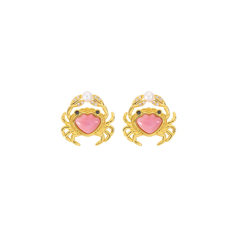 Chic Queen Conch Crab Stud Earrings
