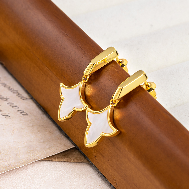 Chic White MOP Maple Earrings - Sweet & Delicate for Women