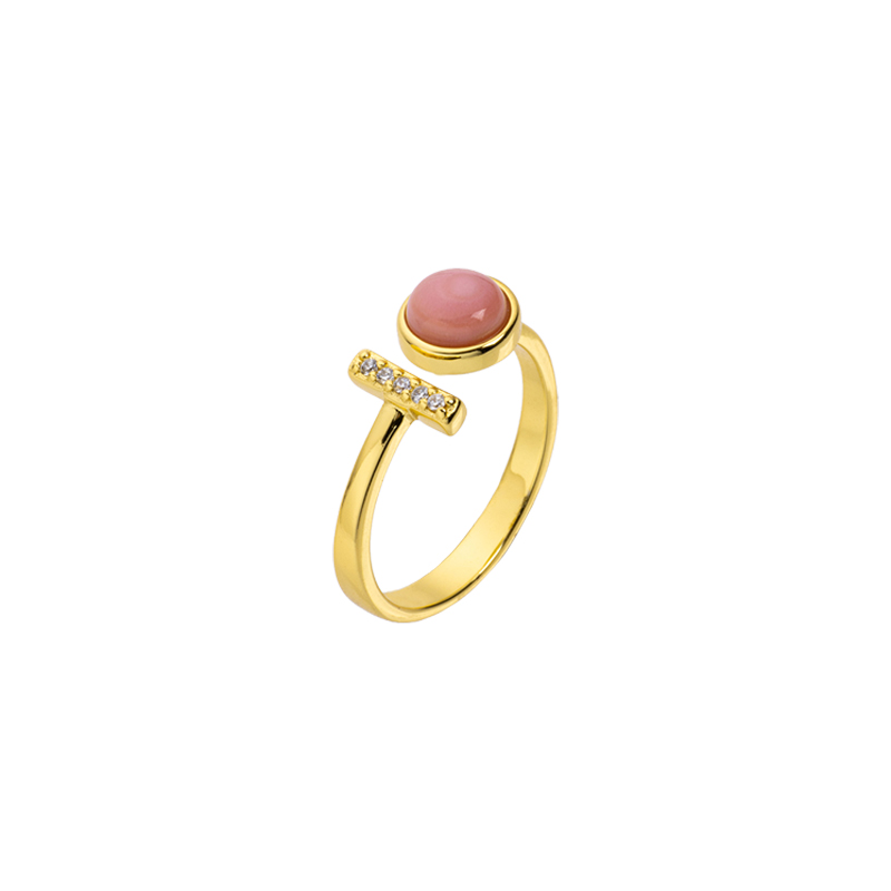 Natural Queen Conch Bar Circle Ring