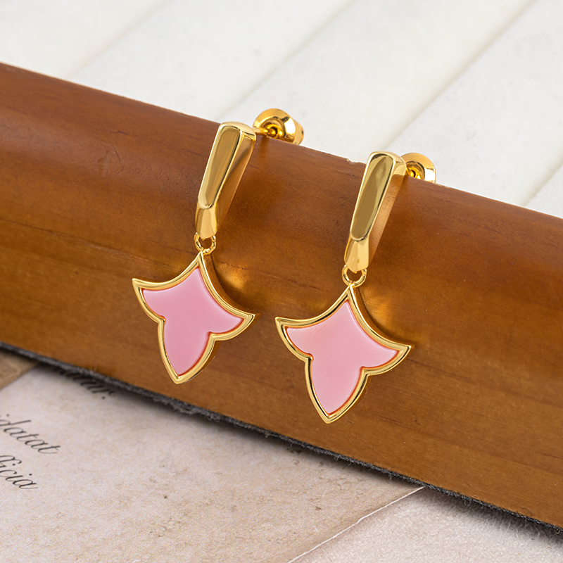 Korean Style Maple Leaf Earrings - Pink conch, 18K Gold Plated
