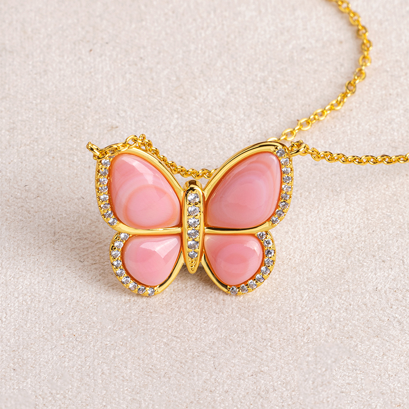 Elegant Shell Butterfly Collar: Fresh Pink, Delicate & Youthful