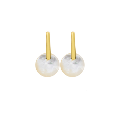 Geometric Hoops Flattering for Round Faces
