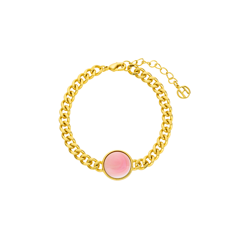 Elegant Queen Conch Bracelet | Cuban Chain Statement