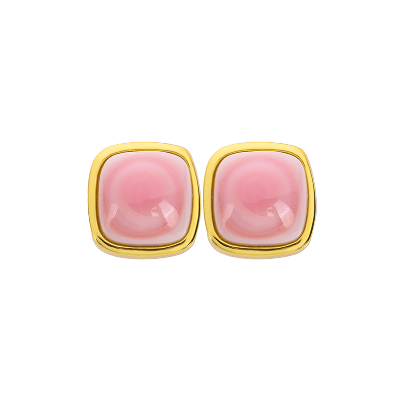Natural Conch Square Earrings: Chic & Refined