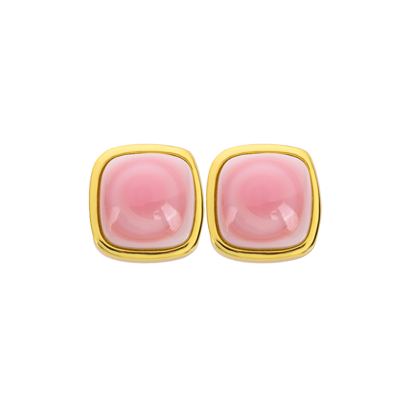 Natural Conch Square Earrings: Chic & Refined