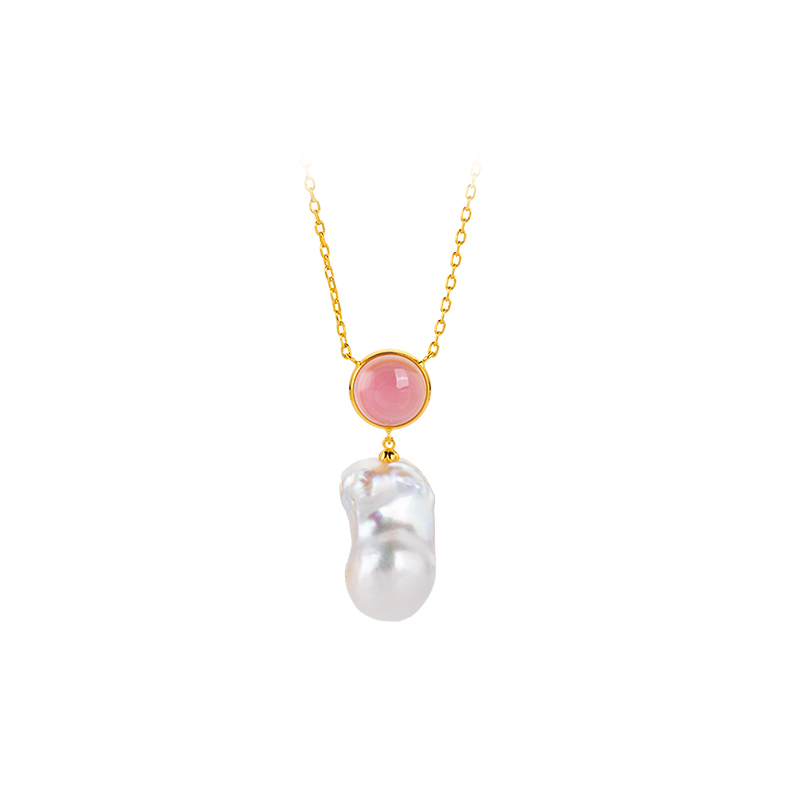 Luxury Baroque Pearl & Queen Conch Necklace