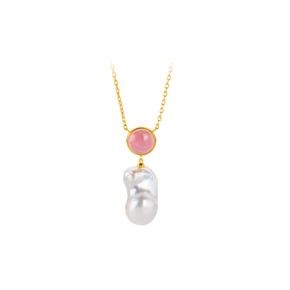 Luxury Baroque Pearl & Queen Conch Necklace