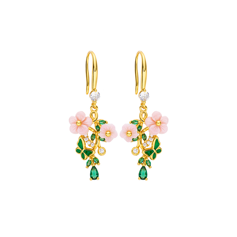 Carved Plum Blossom Natural Queen Conch Stud Earrings